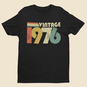 Personalised 50th Birthday T-Shirt: Vintage 1976 Retro Design 2026 50th Black