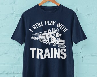 T-Shirt Divertente Per Appassionati Di Treni – "Ancora Con I Treni" – Regalo Perfetto Per Ferromodellisti - Foto 2
