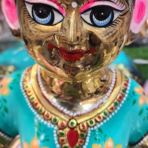14-Inch Ladli Ji Radha Rani Murti – Brass Barsane Wali Radha Statue, Handmade in Vrindavan weight -10kg Radha Rani Murti