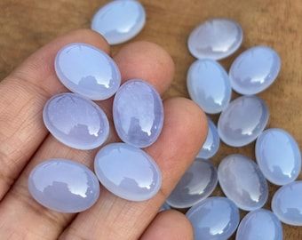 Cabujón de calcedonia azul de 14×10 mm. Cabujones de calcedonia ovalados y calibrados. Precio por piedra.