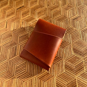 Billetera de portatar tarjetas de cuero de origami hecha a mano / Portatar tarjetas de cuero / cuero Buttero / Billetera minimalista de cuero