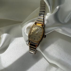 Vintage Timex Two-Tone Watch: Silver & Gold Square Face, Expandable Band