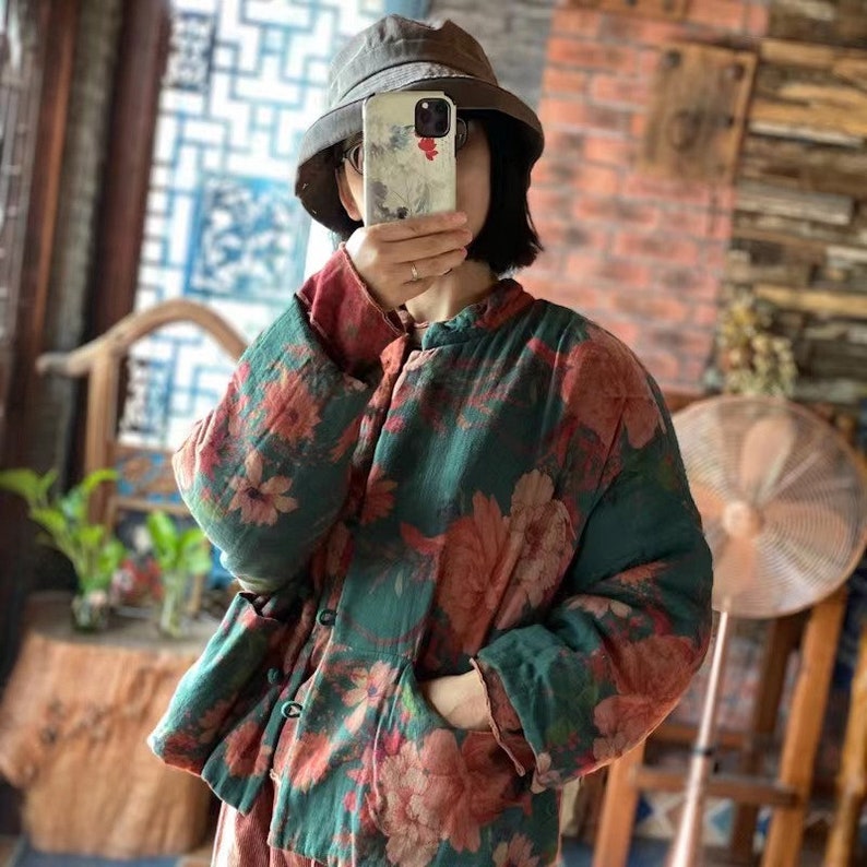 100 Prozent Baumwolle Frauen gesteppte chinesische Jacke mit traditionellem Muster 231709a Bild 7