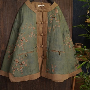 Linen Cotton Women Quilted Chinese Jacket with Vintage Print and Traditional Chinese Buttons 240111w