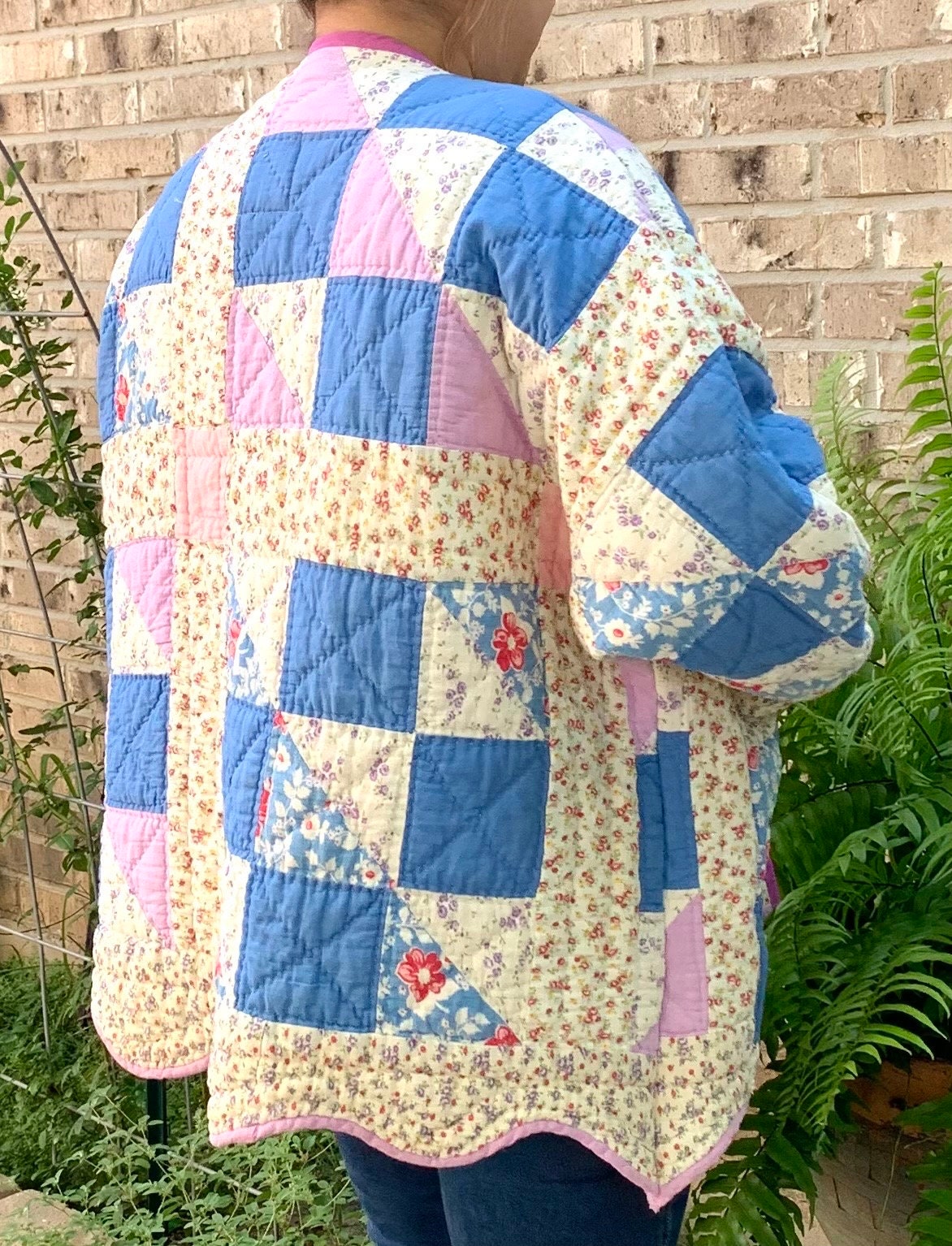Vintage Quilt Coat Jacket Handmade Size X-large Boho Trendy Vintage Quilt Coat Jacket Handmade Size X-large Boho Trendy