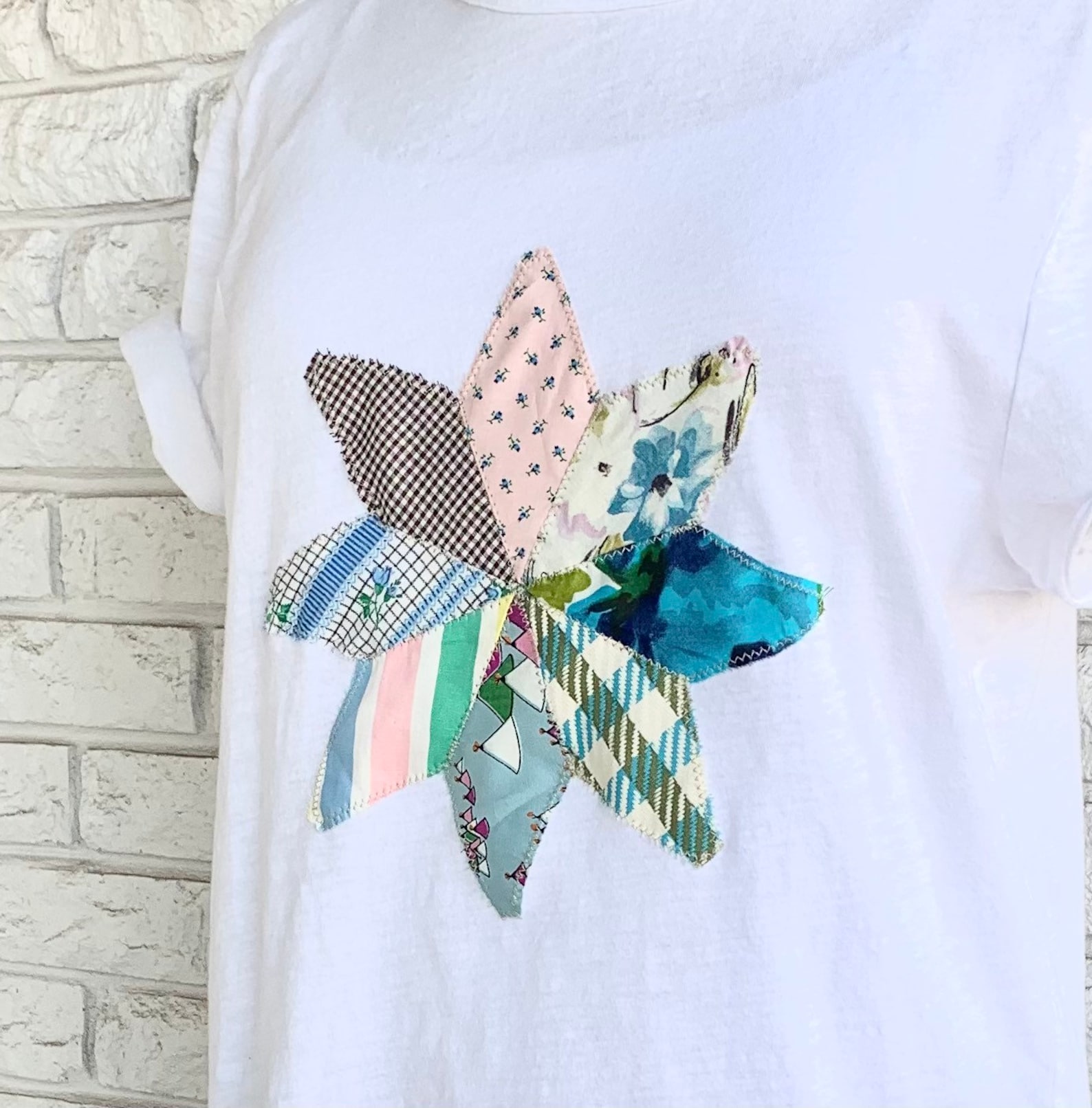 Vintage Quilt Webb City Short Sleeve Tee - Red main image 0