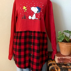 Ladies Medium Long Sleeve Top Buffalo Plaid Flannel Peanuts Sustainable Clothing Charlie Brown Snoopy Woodstock Reconstructed Flannel Tee