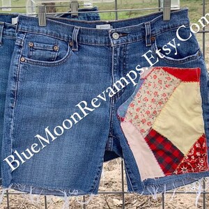 Vintage Levis Shorts Ladies Size 12 Patched Vintage Quilt Piece Distressed Faded Bohemian Hippie Style Cut-Offs Upcycled Mom Shorts
