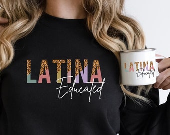 Gebildetes Latein-Sweatshirt: Ermächtigtes Spanisches Hemd