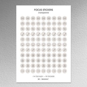 以下が含まれることがあります： さまざまなアイコン（メール、ブリーフケース、チャットバブル、ペン、電話、コンピューター、プッシュピン、カレンダー、火、グループの人々、ビデオカメラなど）が描かれた、透明なフォーカスステッカー99枚のシート。シートの下部には、「I'm too busy - 99 stickers」と「MY-ROADMAP」のテキストが印刷されています。