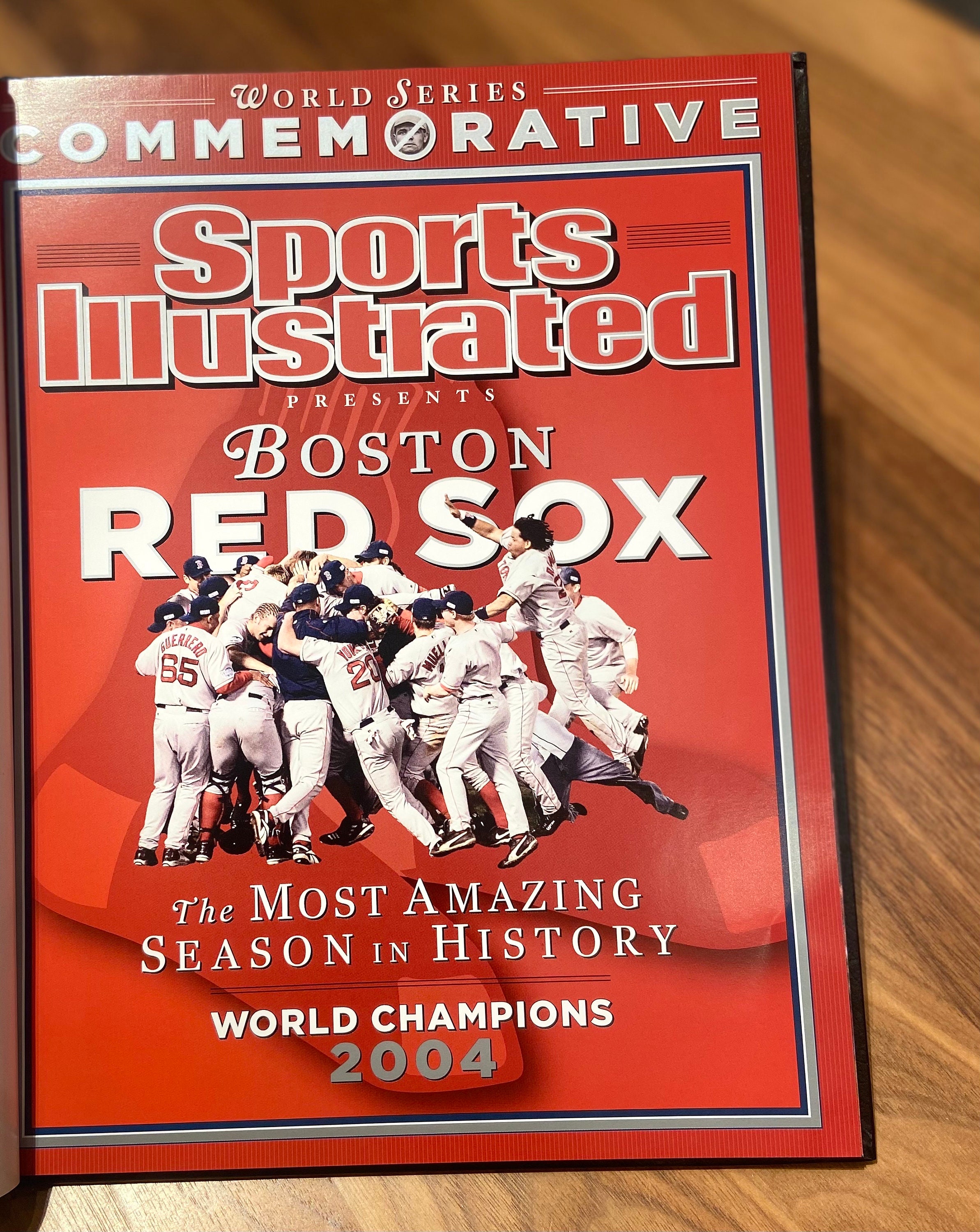 2004年ボストン・レッドソックスワールドシリーズ優勝スポーツイラスト