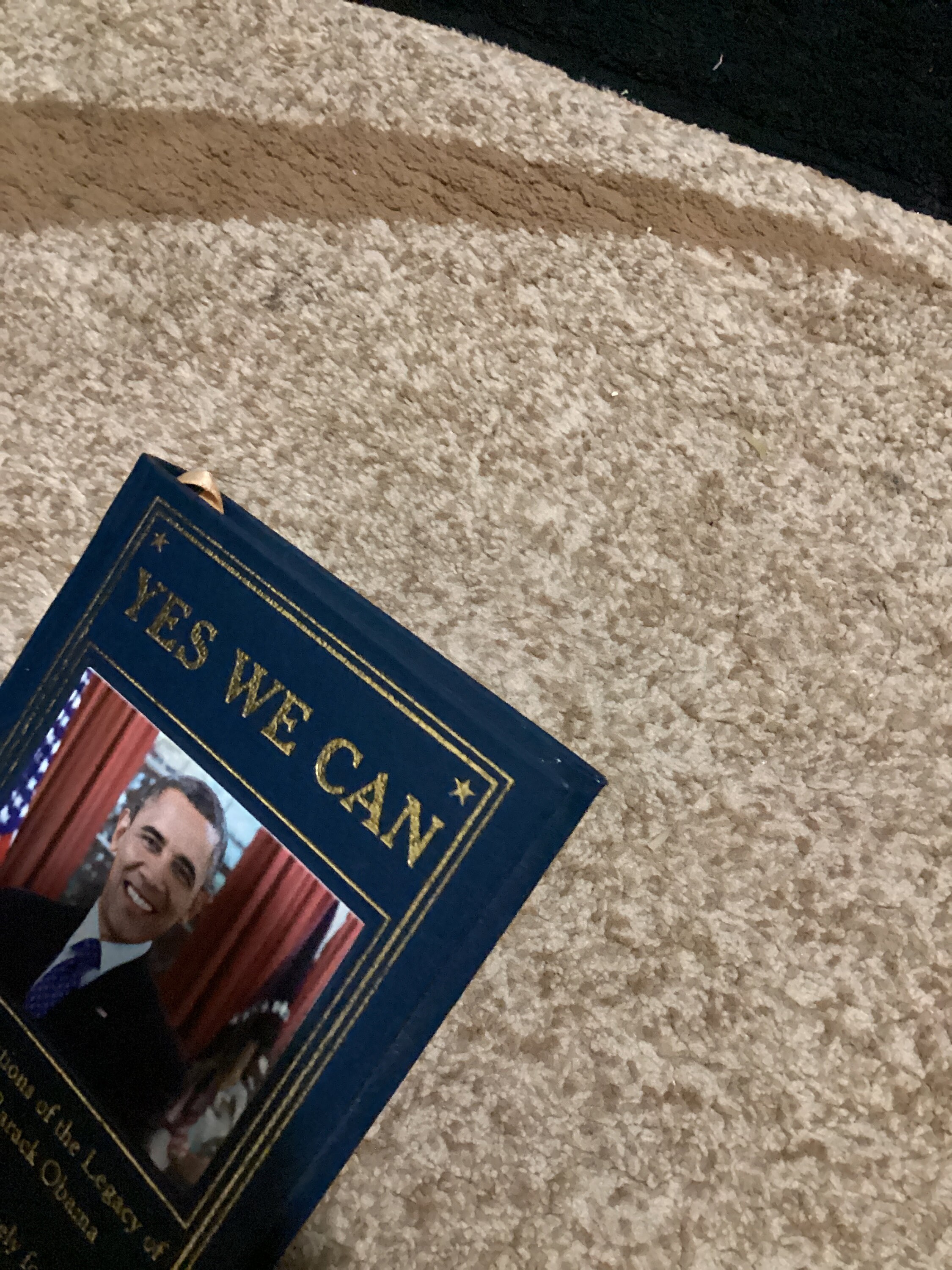 バラク・オバマ「Yes We Can」コレクターズブック：金箔押しレザー