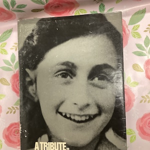 1971 Uma Homenagem a Anne Frank: Primeira Edição Americana Capa Dura