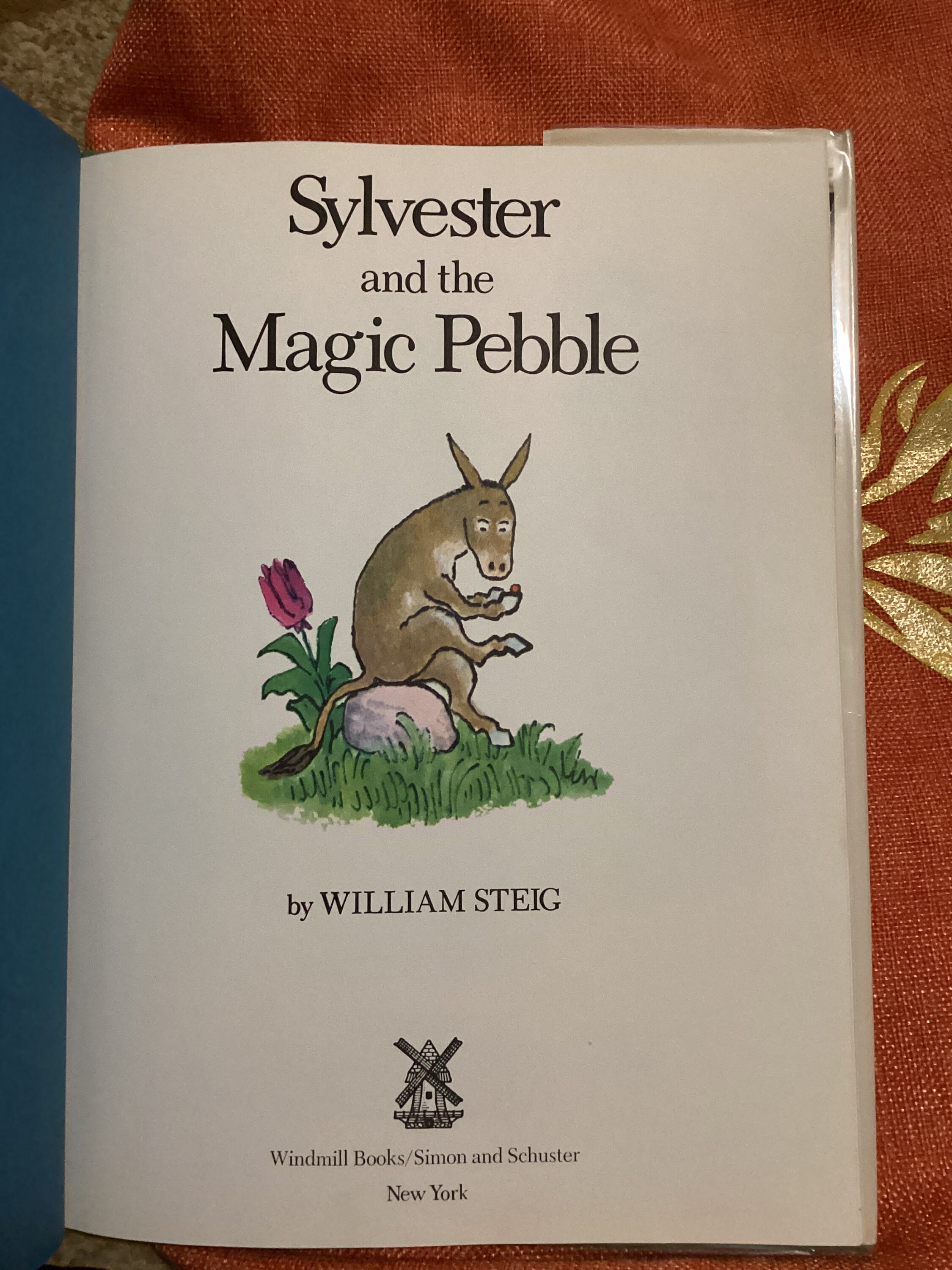 絵本・児童書 Sylvester and the Magic Pebble Sylvester and the Magic Pebble by William Steig (Paperback