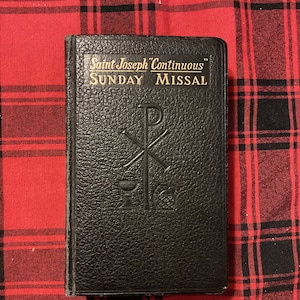 Vintage 1957 St Joseph Continuous Sunday Missal: Catholic Prayer Book