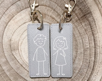 Schlüsselanhänger mit Strichmännchen, aus Kunstleder, mit Datum personalisiert, Geschenk zum Valentinstag, für Paare