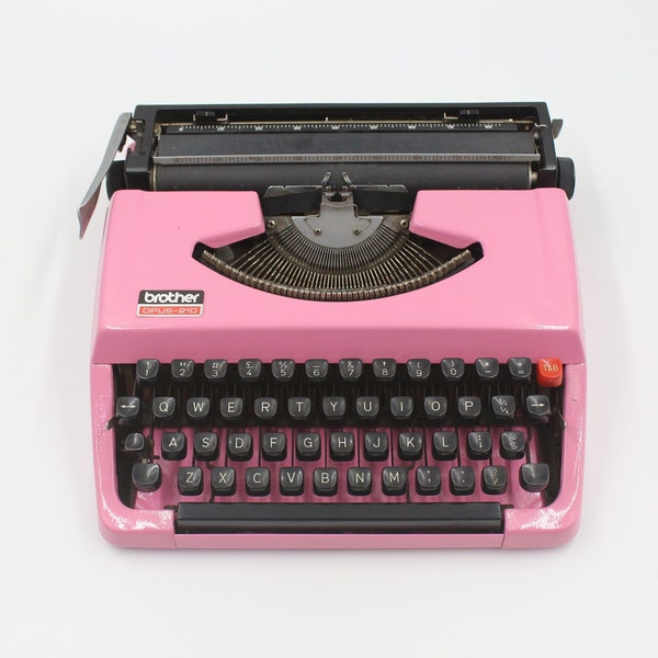 Original Pink Brother Deluxe 220 Vintage Typewriter,Manual Fully Working Portable Antique Typewriter, Real Working Typewriter For Sale
