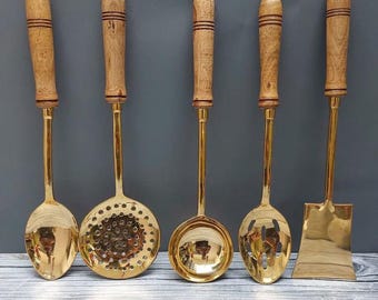 Juego de cucharones de latón vintage con mangos de madera, cucharas de cocina antiguas (juego de 5)