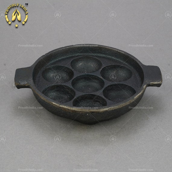 Black Cast Iron Paniyaram Pan 7 Pit, Round