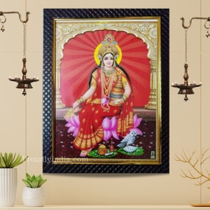 Moldura religiosa da Deusa Lakshmi com coruja, moldura religiosa requintada, que aumenta a espiritualidade e a prosperidade
