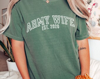 Custom Army Wife Shirts,Personalized Proud Military Wife Girlfriend Sweatshirts,Army Wife Family T-Shirt,Veteran Wife Gift,Army Mama Shirt