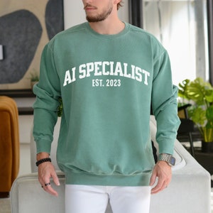Custom AI Engineer Sweatshirt,Personalized Artificial Intelligence AI Specialist Shirt,Gift For Data Scientist Technology,AI Scientist Gift