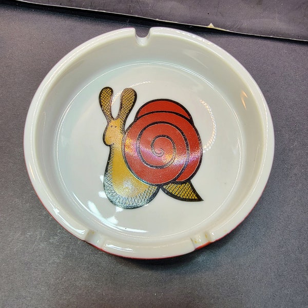 Hand Painted Snail Ashtray, Retro Vintage Decor, Excellent Condition