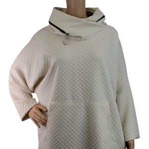 Ladies Italian Lagenlook Lightweight Zip Detail Quilted-Look Hoodie.