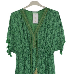 Fijne print kaftanstijl zomer maxi v-hals dames Italiaanse lagenlook maxi jurk kwastjes.