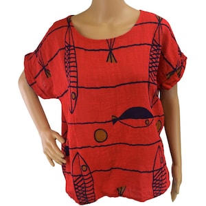 Ladies Italian lagenlook Summer Lightweight Cap Sleeve Fish Print Top.