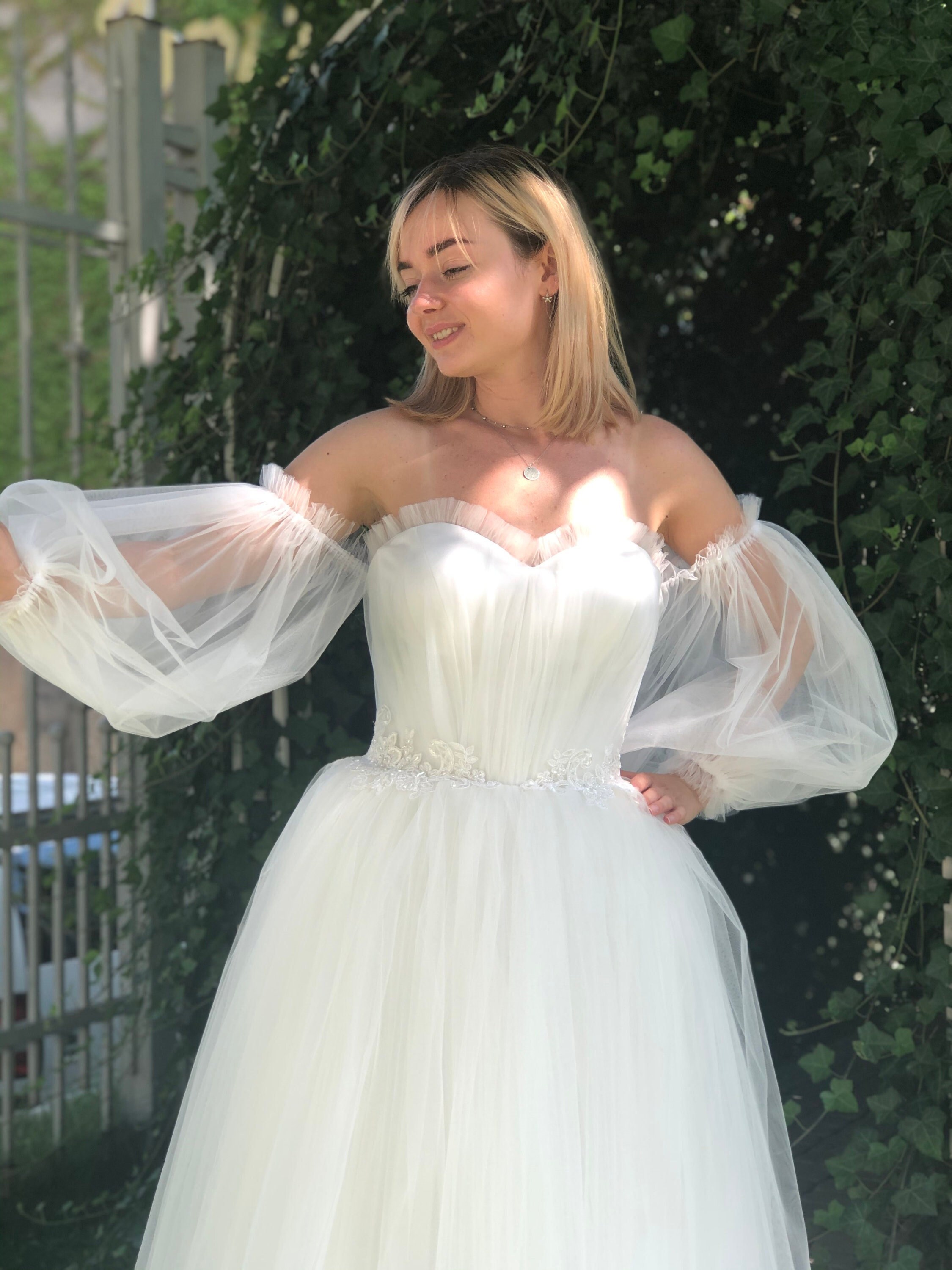 Romantic Tulle A-line Wedding Dress, Off-white Sweetheart Neck Wedding ...