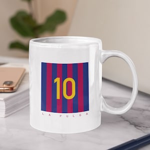 Football Mug &quot;La Pulga&quot; - Gift idea for fans of Messi and Barcelona