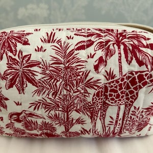 Quilted toiletry/makeup bag