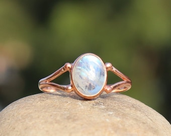 Moonstone Ring, Solid Copper Ring, Handmade Ring, Statement Ring, Copper Gemstone Ring, Boho Ring, Dainty Ring, Copper Ring, Gift For Her,