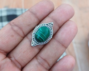 Natural Malachite Ring,Handmade Silver Ring,925 Sterling Silver Ring,Oval Malachite Designer Ring,Taurus Birthstone-Promise Ring,Unisex Ring