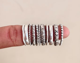Ensemble d'anneaux empilables en argent sterling 925, bagues midi minimalistes, anneaux texturés bohèmes, anneaux de pouce et d'articulation empilables pour femme