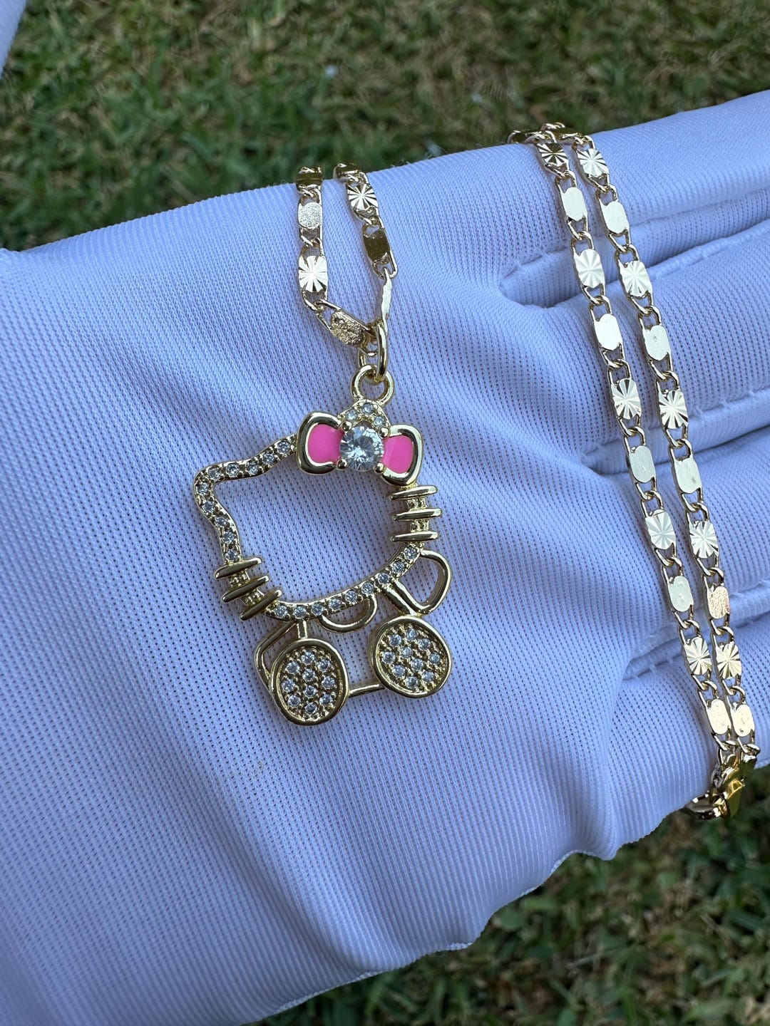 Sterling Silver Chain Hello Kitty Pendant Jeweled Bow And Body Ladies Necklace 69a9cf5218fbdcbf14a6e111
