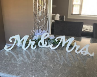Mr. & Mrs. Sign For Sweetheart Table