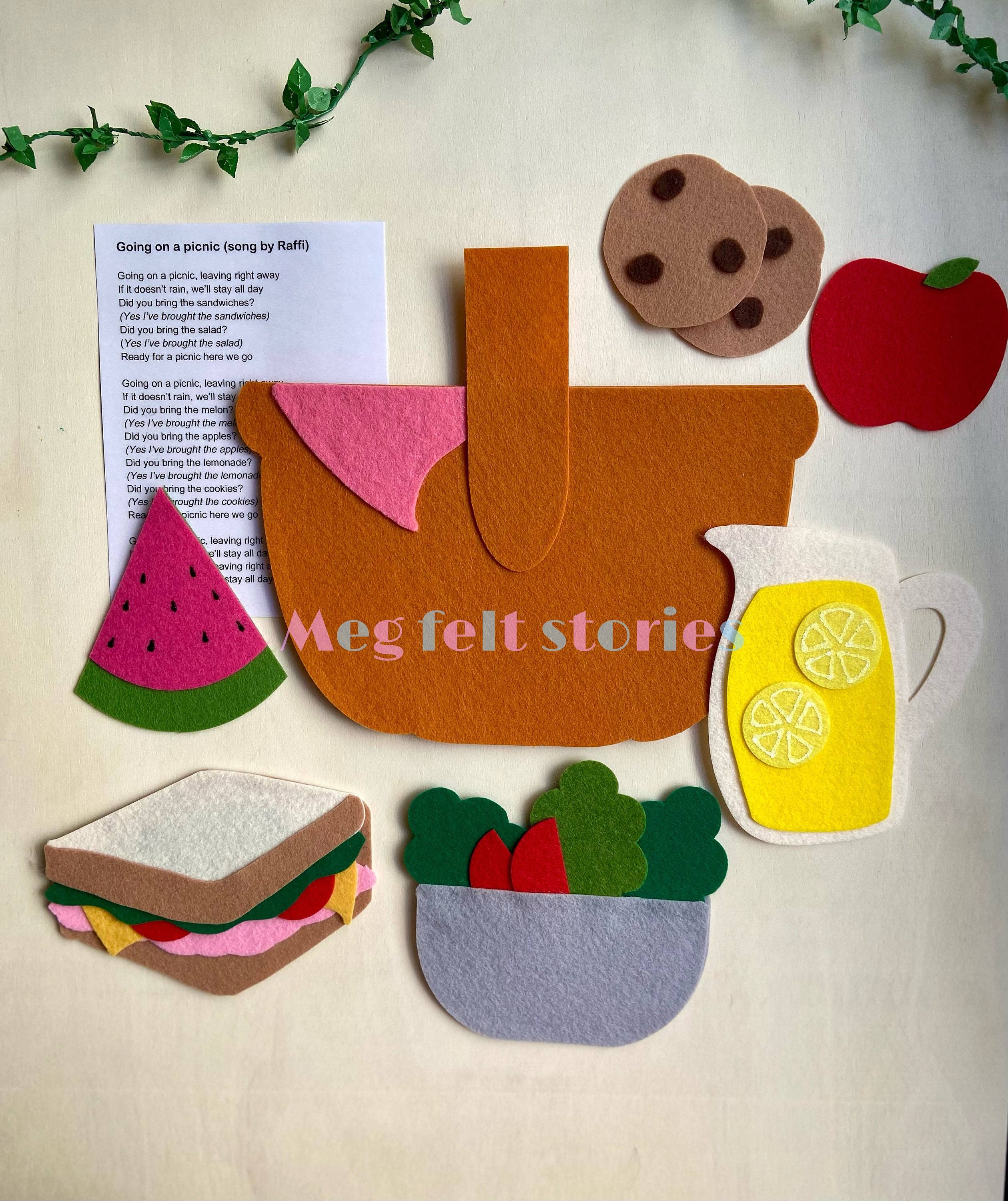 Going on Picnic felt set, felt story, Raffi, teachers resource, spring, circle time, children song