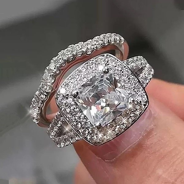 Brilliant Princess-cut Cubic Zirconia Diamond Ring with a Band for Women | Engagement Ring | Gift for Her