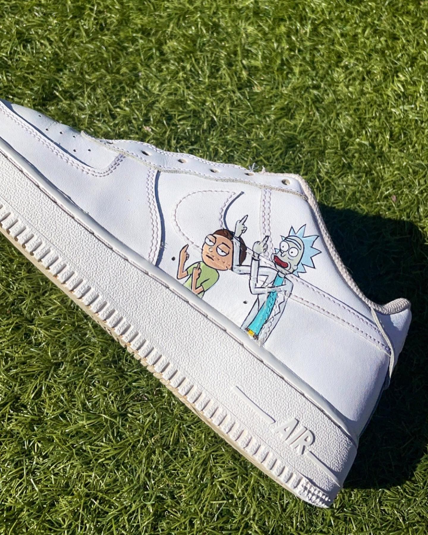 custom painted nike trainers