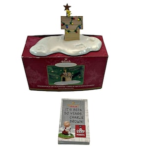 HALLMARK Keepsake Woodstock on Doghouse Ornament A Snoopy Christmas 1 of 5 Set