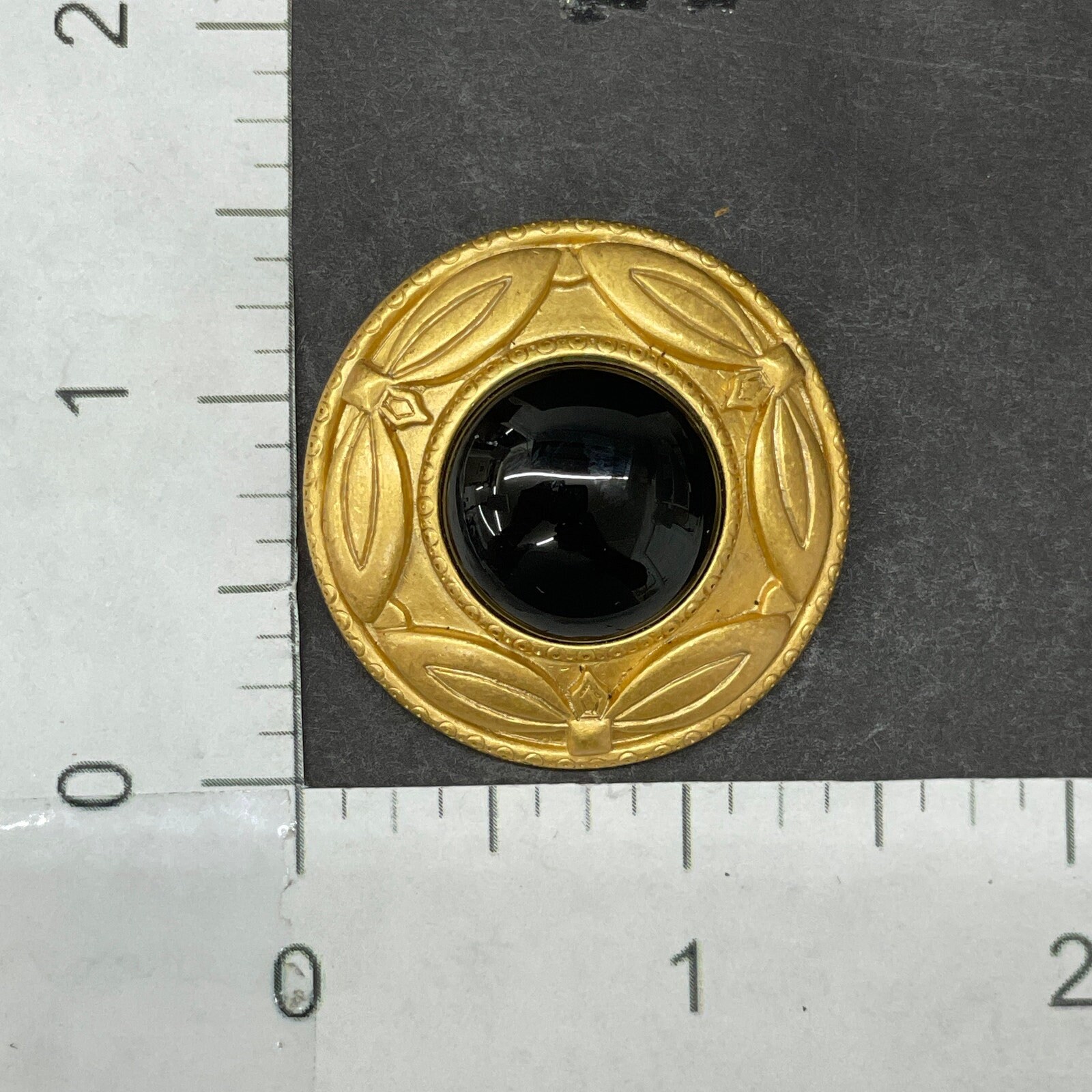 Monet Smithsonian Brooch Pin Vtg Brushed Gold Onyx Stylized