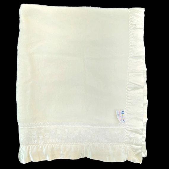 Acrylic baby blanket with satin trim hotsell