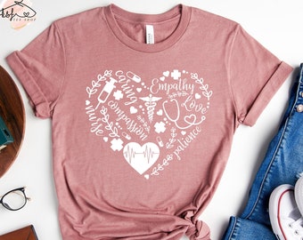 T-shirt graphique coeur d'infirmière, cadeau pour professionnel de la santé