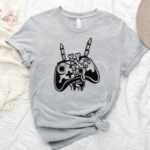 Gamer skelet shirt, skelet hand shirt, gaming T-shirt, gamer shirt, gamer T-shirt design, skelet hand gamer shirt, console shirt
