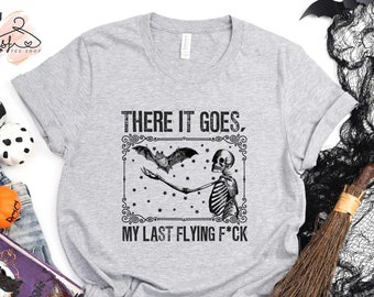 Funny Halloween T-Shirt: Spooky Skeleton & Bats Tee