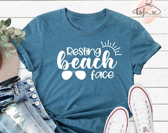 Resting Beach Face Shirt: Sommerferien Humor T-Shirt