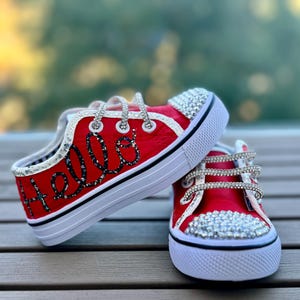 Red bow shoes