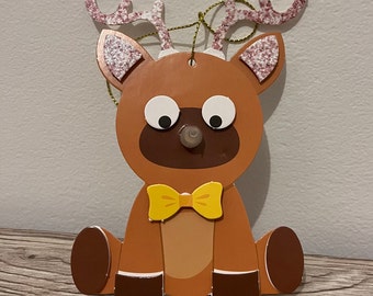 DIY felt Christmas reindeer kit to make at home December Eve decoration